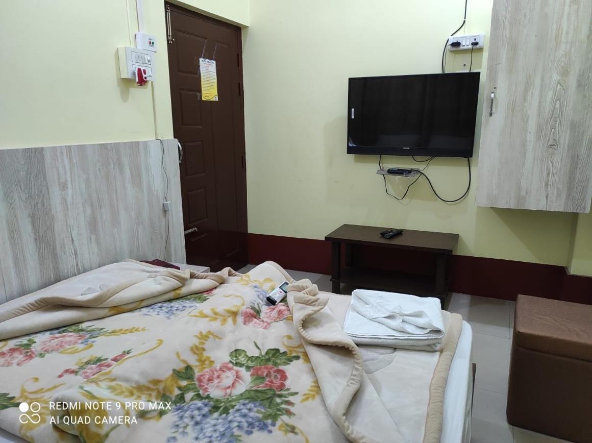 Hotel Himalaya Agartala Dış mekan fotoğraf