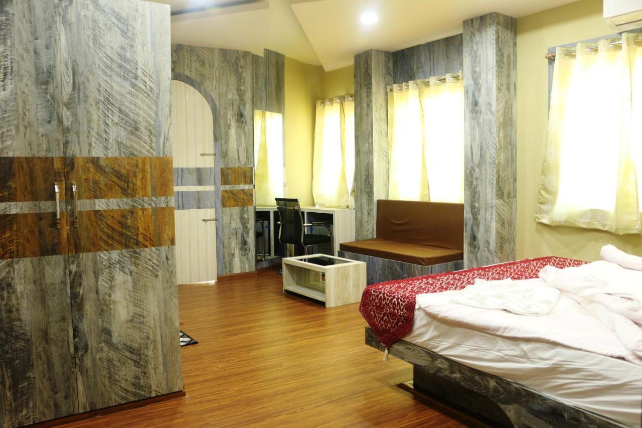 Hotel Himalaya Agartala Dış mekan fotoğraf