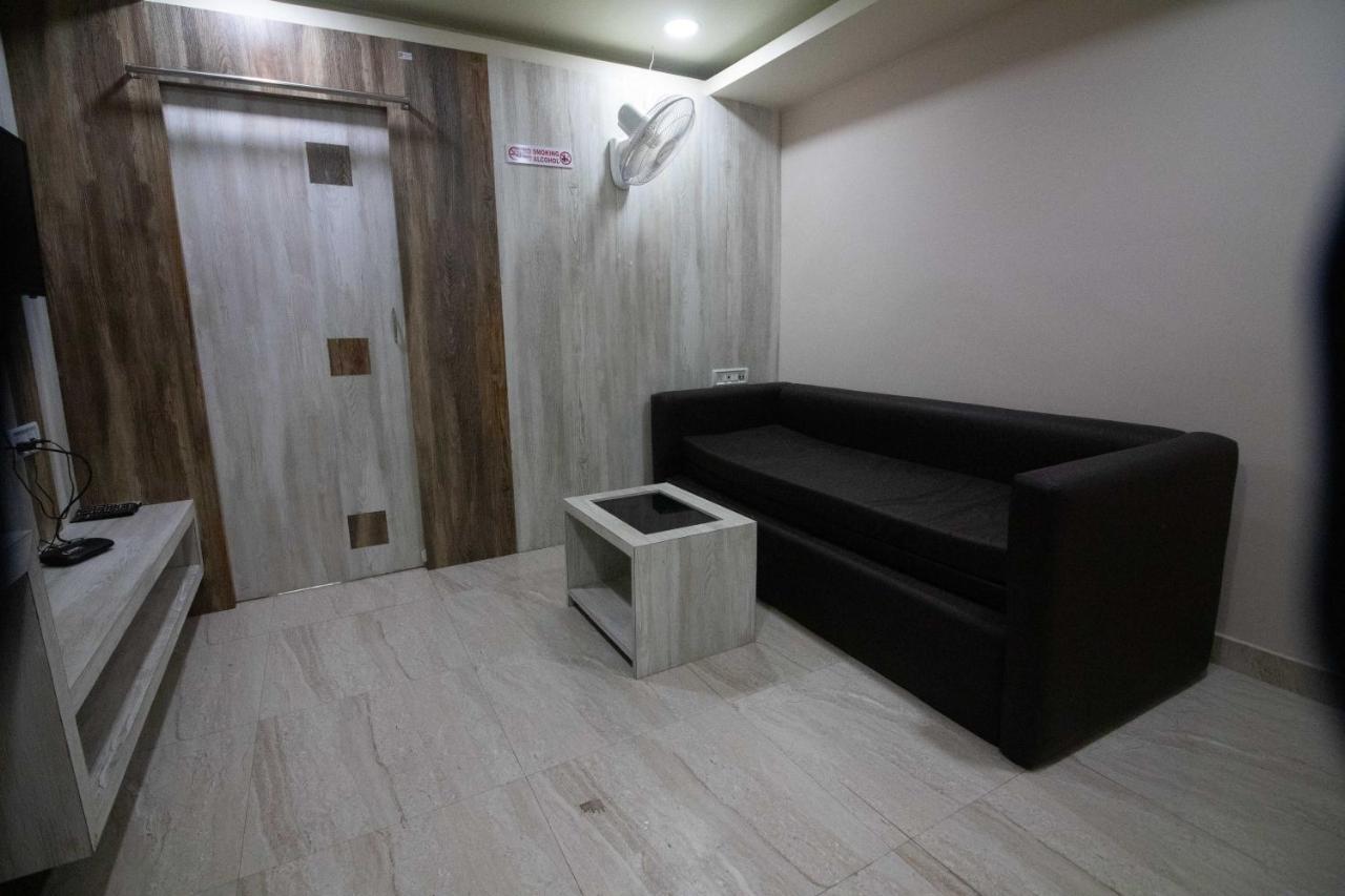 Hotel Himalaya Agartala Dış mekan fotoğraf